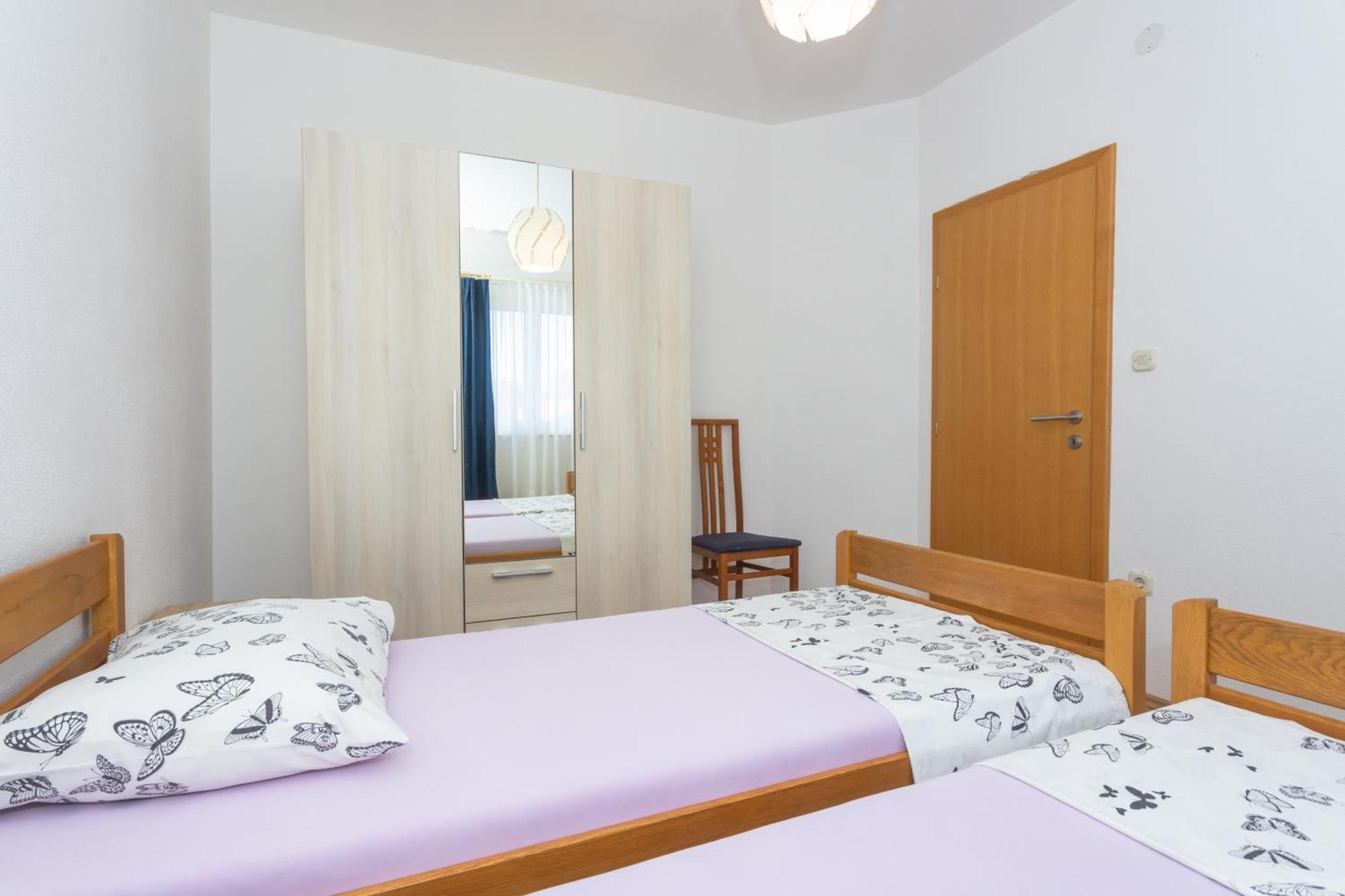 Apartments Klaudia Cista Velika Vodice Extérieur photo
