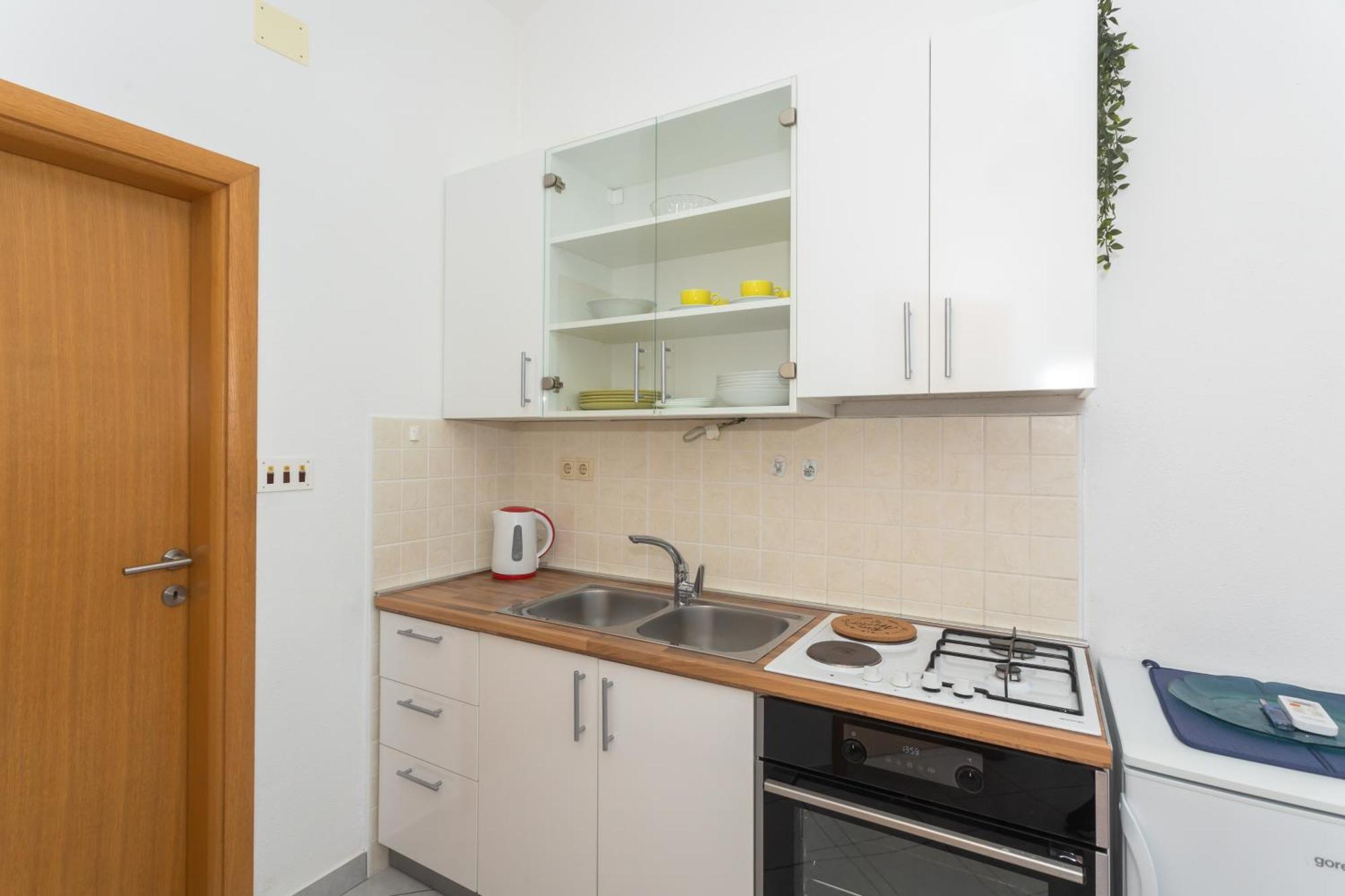 Apartments Klaudia Cista Velika Vodice Extérieur photo