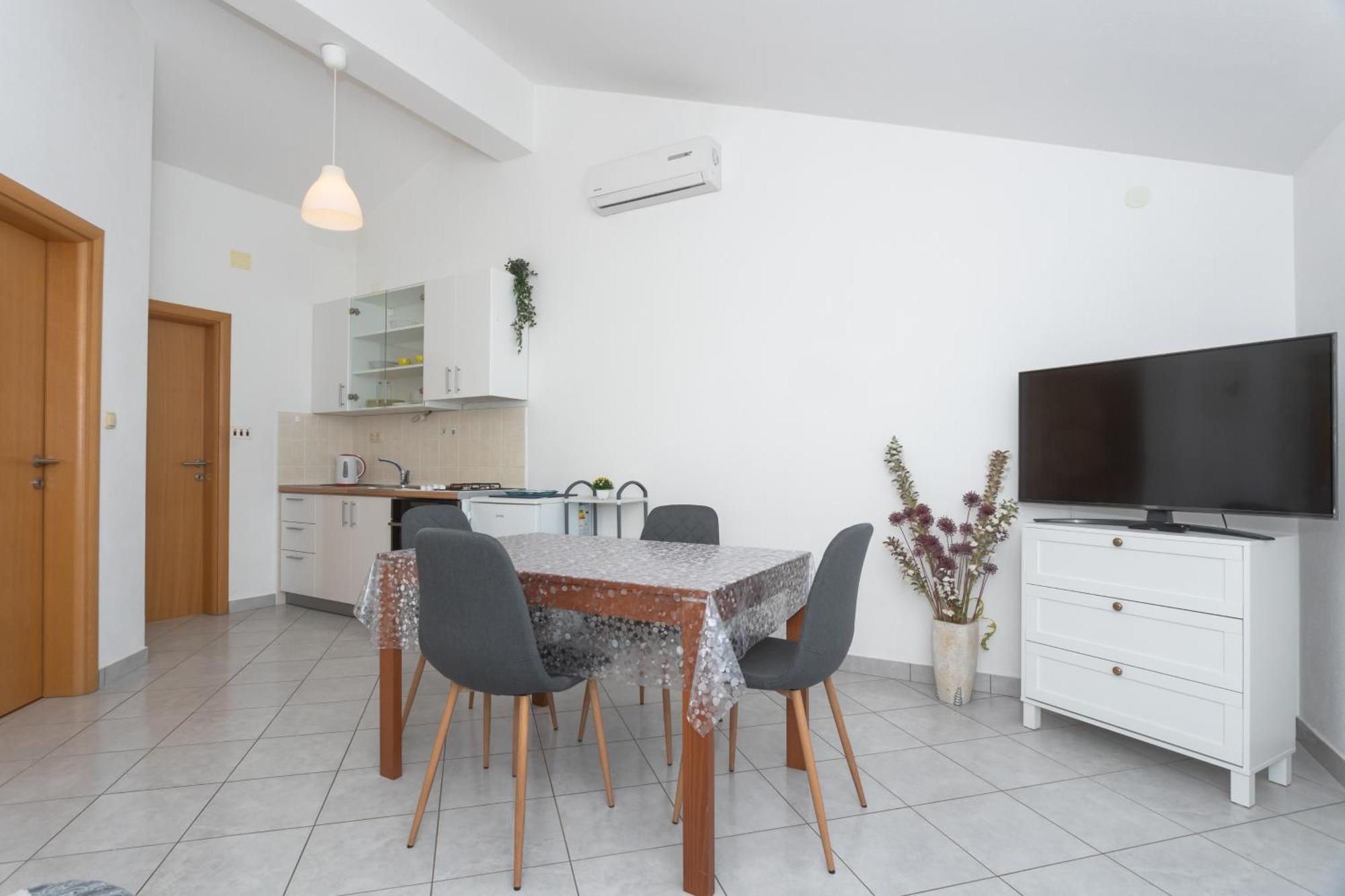 Apartments Klaudia Cista Velika Vodice Extérieur photo
